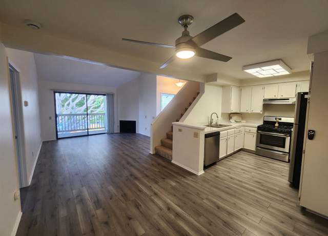 Property at 12229 Carmel Vis #250, San Diego, CA 92130, 2 beds, 1 bath