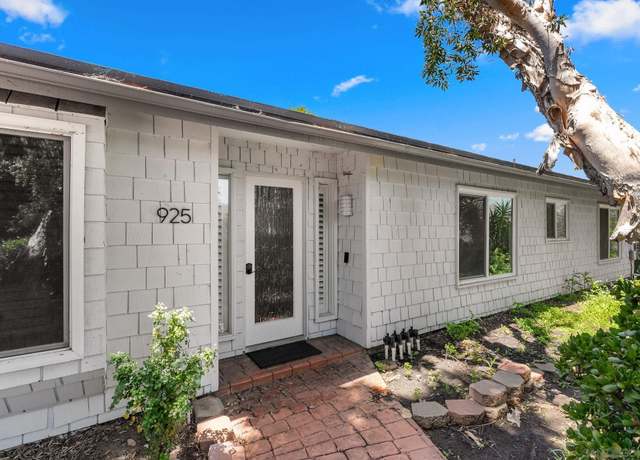 Property at 925 Moody Dr, Escondido, CA 92027, 5 beds, 2.5 baths