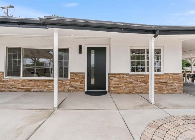 Property at 9376 Starcrest Dr, Santee, CA 92071, 3 beds, 2 baths