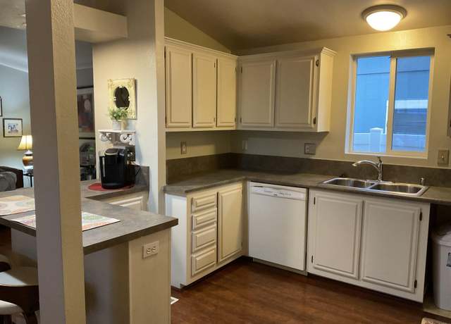 Property at 15935 Spring Oaks Rd #112, El Cajon, CA 92021, 2 beds, 2 baths