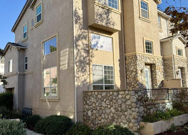 Property at 362 Kentucky Ave, El Cajon, CA 92020, 3 beds, 2.5 baths