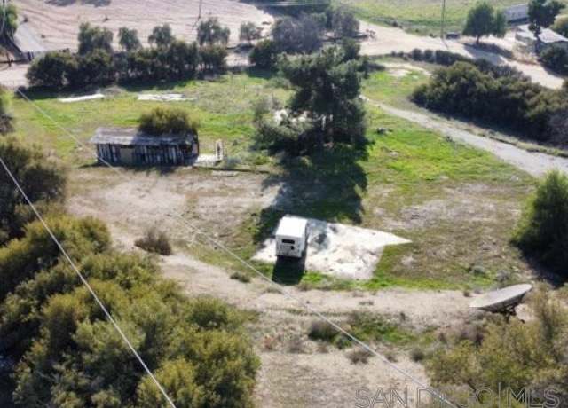 Property at 27640 Smith Rd, Winchester, CA 92596