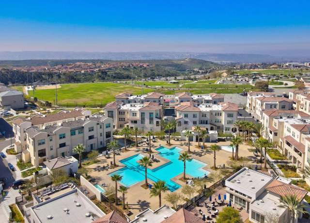 Property at 5360 Calle Rockfish #32, San Diego, CA 92154, 3 beds, 2.5 baths