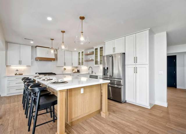 Property at 6630 Park Ridge Blvd, San Diego, CA 92120, 4 beds, 3 baths
