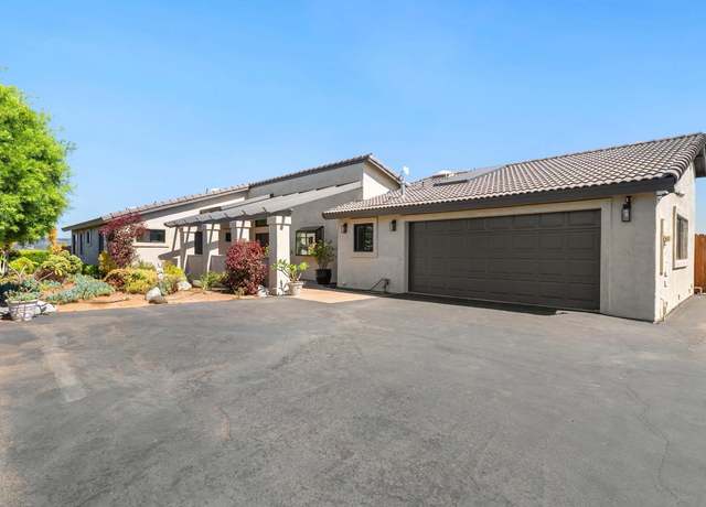 Property at 5880 Redondo Dr, Bonsall, CA 92003, 3 beds, 3 baths