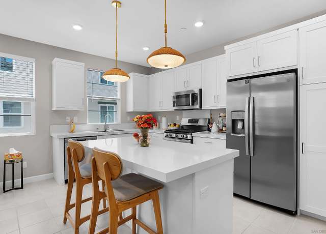 Property at 1221 Sunrise Vw #104, San Marcos, CA 92078, 2 beds, 2.5 baths