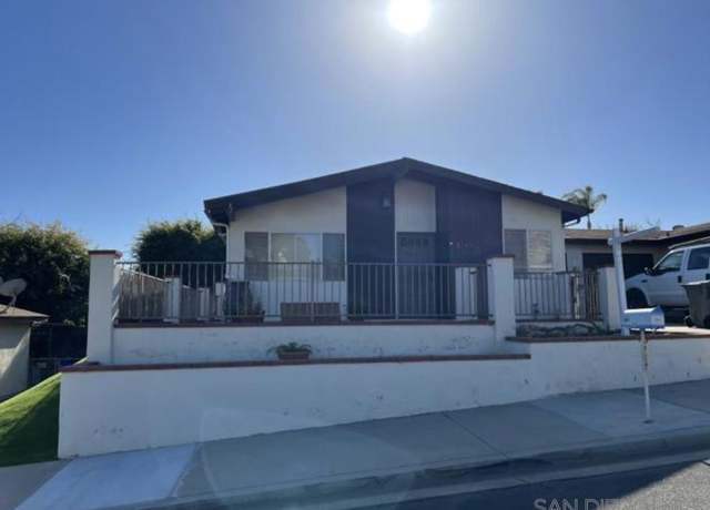 Property at 3719 Balboa Dr #4, Oceanside, CA 92056, 2 beds, 1 bath