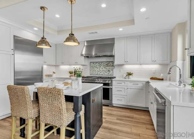 Property at 726 Silver St, La Jolla, CA 92037, 4 beds, 4 baths