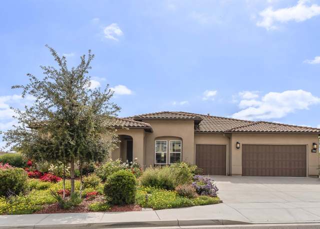 Property at 1417 Apex Pl, Escondido, CA 92026, 3 beds, 3.5 baths