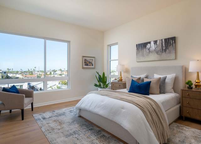 Property at 4473 30Th St #201, San Diego, CA 92116, 2 beds, 2.5 baths