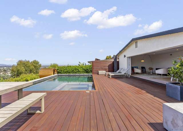 Property at 5745 Soledad Mountain Rd, La Jolla, CA 92037, 4 beds, 2.5 baths