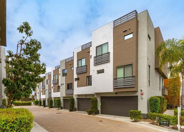 Property at 2511 State St, Carlsbad, CA 92008, 2 beds, 3 baths