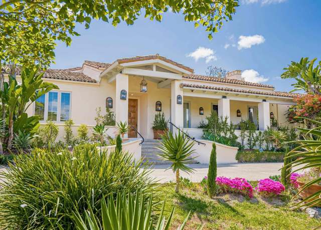 Property at 17716 Via De Fortuna, Rancho Santa Fe, CA 92067, 5 beds, 5.5 baths