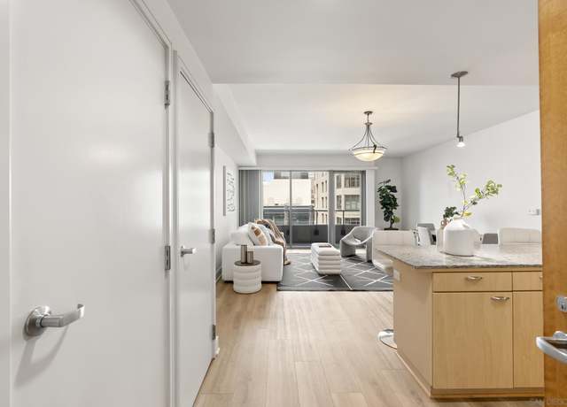 Property at 645 Front St #710, San Diego, CA 92101, 2 beds, 2 baths