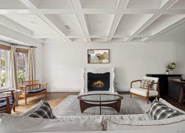 Property at 5640 Waverly Ave, La Jolla, CA 92037, 5 beds, 3.5 baths