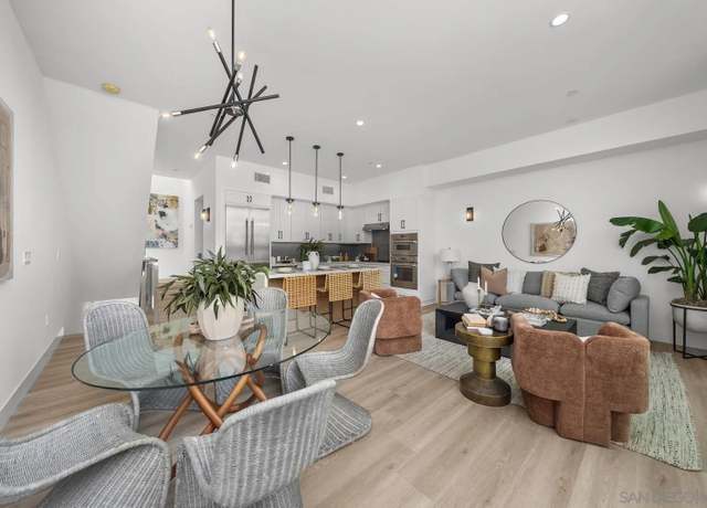 Property at 2646 State St Unit D, Carlsbad, CA 92008, 3 beds, 3.5 baths