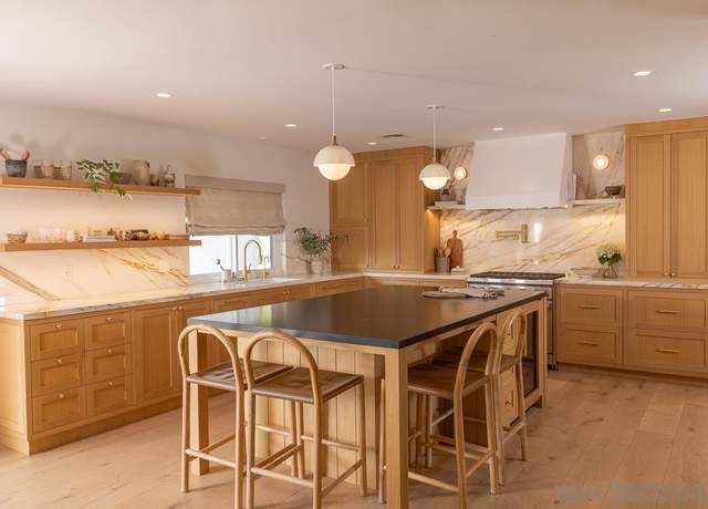 Property at 710 Edelweiss Ln, Encinitas, CA 92024, 4 beds, 3 baths