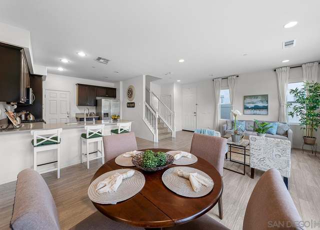 Property at 13115 Beacon View Ln, Lakeside, CA 92040, 3 beds, 2.5 baths