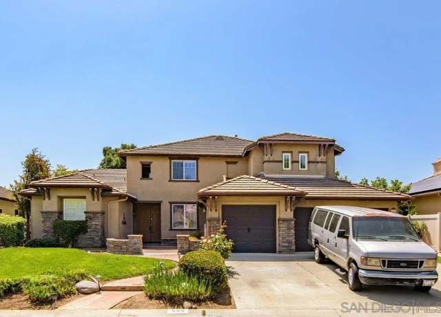 Property at 569 Inverlochy Dr, Fallbrook, CA 92028, 4 beds, 3 baths