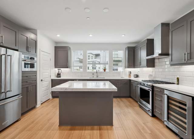 Property at 2942 Franklin, San Diego, CA 92108, 3 beds, 3.5 baths