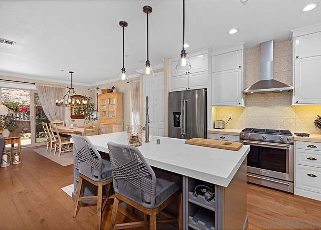Property at 2756 Bellezza Dr, San Diego, CA 92108, 3 beds, 2.5 baths