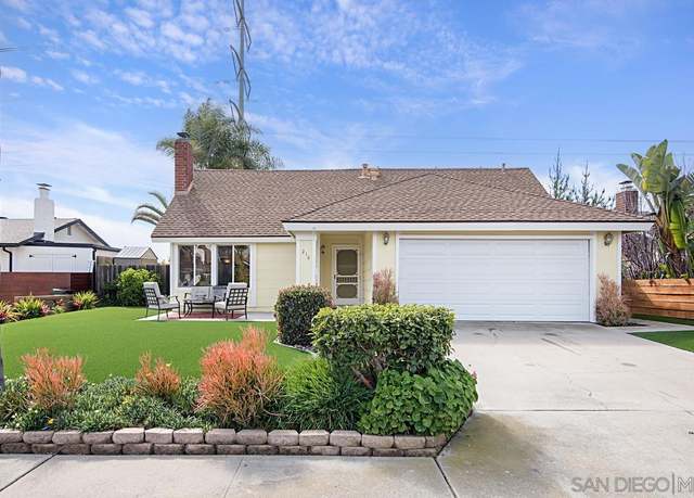 Property at 218 Village Run W, Encinitas, CA 92024, 5 beds, 2 baths