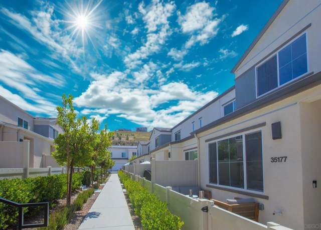 Property at 35177 Grove Trl, Fallbrook, CA 92028, 2 beds, 2.5 baths