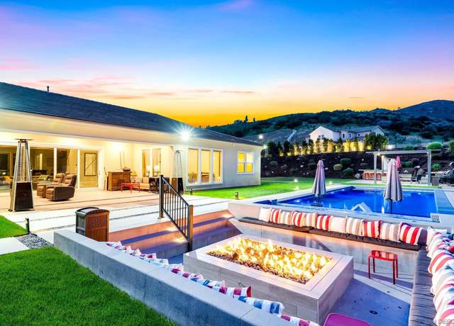 Property at 21992 Wilgen Rd, Escondido, CA 92029, 4 beds, 4.5 baths