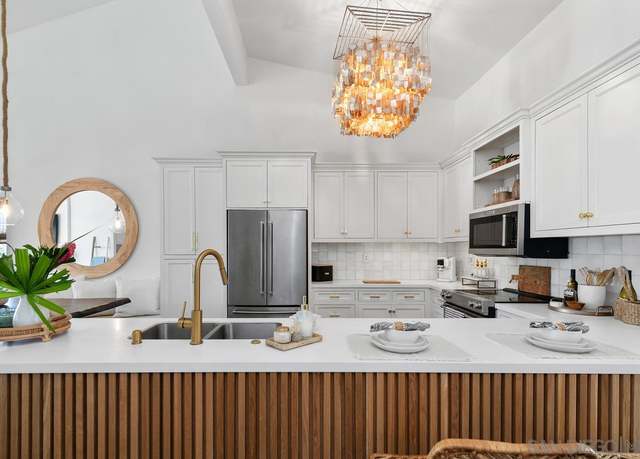 Property at 832 Kalpati Cir Unit H, Carlsbad, CA 92008, 3 beds, 2 baths