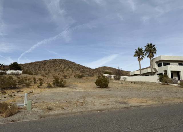 Property at 123 Menahka Rd, Apple Valley, CA 92307