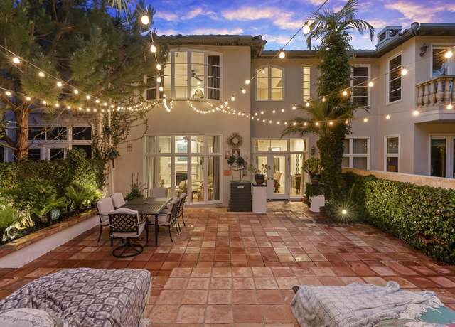 Property at 9757 Keeneland Row, La Jolla, CA 92037, 2 beds, 2.5 baths
