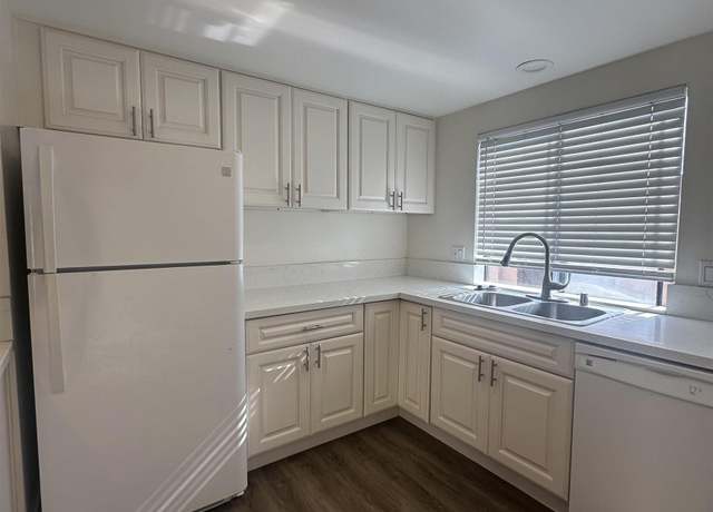 Property at 1002 30Th St #205, San Diego, CA 92102, 2 beds, 1 bath