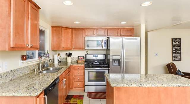 Photo of 11044 Fillbrook Dr, Lakeside, CA 92040