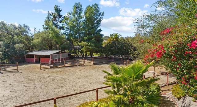 Photo of 911 Oak Ln, Escondido, CA 92029