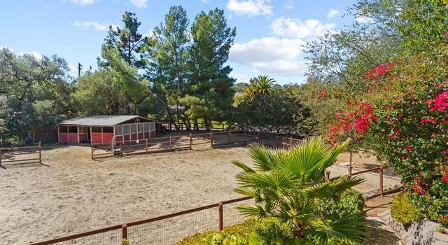 Photo of 911 Oak Ln, Escondido, CA 92029