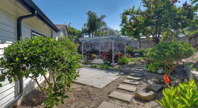 Photo of 17029 Oculto Ct, San Diego, CA 92127