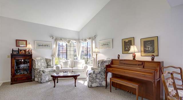 Photo of 7035 Snapdragon Dr, Carlsbad, CA 92011