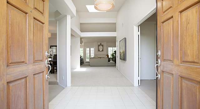 Photo of 252 Silvercreek Gln, Escondido, CA 92029