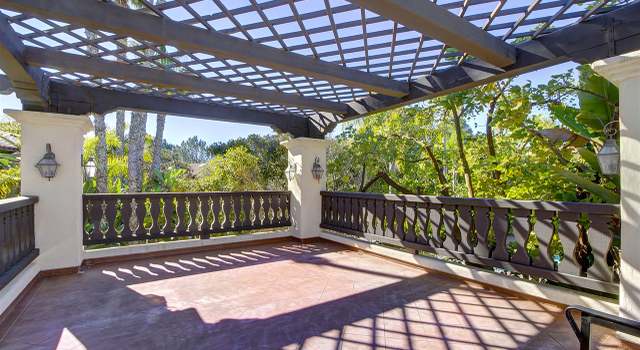 Photo of 8606 Villa La Jolla Dr #2, La Jolla, CA 92037