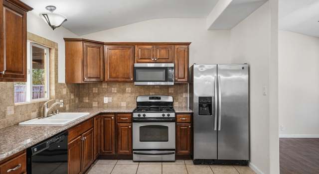 Photo of 720 Convertible Ln, Fallbrook, CA 92028