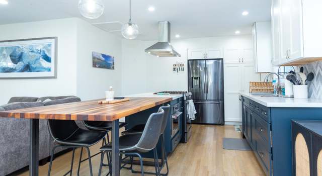Photo of 3812 Shasta St, San Diego, CA 92109