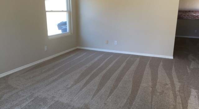 Photo of 1060 Bridgeport St, Escondido, CA 92027