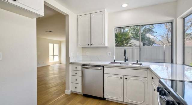 Photo of 216 Crestview Gln, Escondido, CA 92026