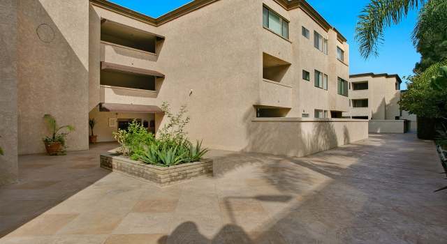 Photo of 2420 Torrey Pines Rd Unit A302, La Jolla, CA 92037