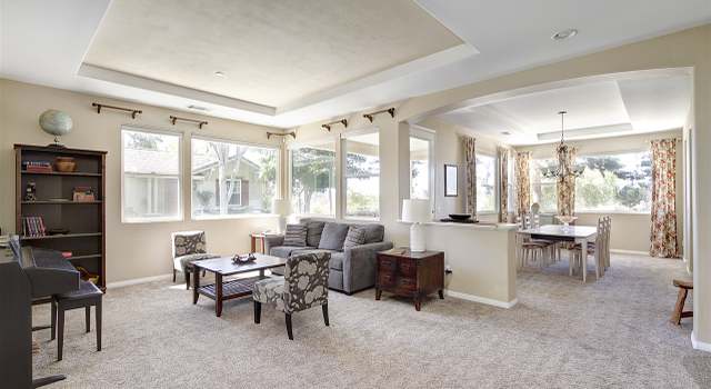 Photo of 1327 Cresta Loma Dr, Fallbrook, CA 92028