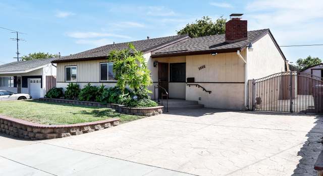 Photo of 3666 Nassau Dr, San Diego, CA 92115