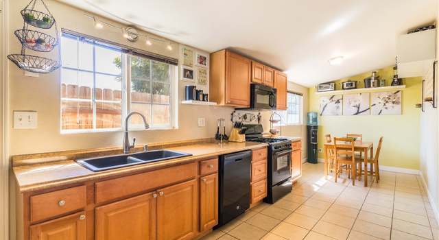 Photo of 530 Rogue Rd, El Cajon, CA 92020