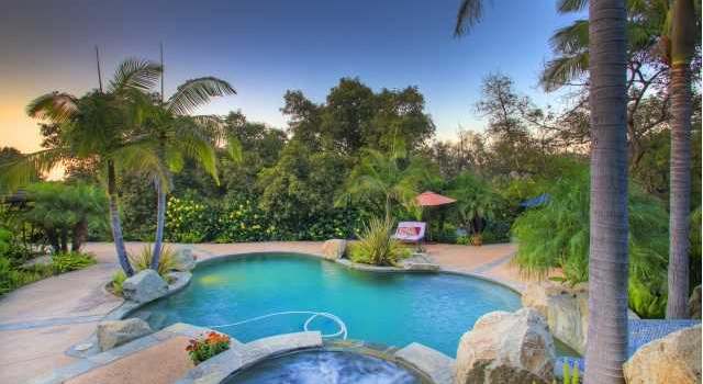 Photo of 16333 Martincoit Rd, Poway, CA 92064