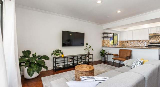 Photo of 5920 Riley St #2, San Diego, CA 92110