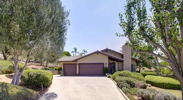 Photo of 1982 Glennaire Dr, Escondido, CA 92025
